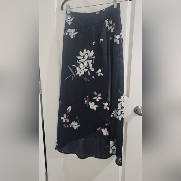 Dynamite Jupe High/Low Floral Skirt - XS - Picture 2 of 8